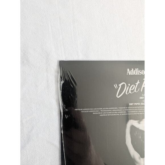 Addison Rae Diet Pepsi Vinyl Hand Signed Cover Single 7" New Sealed Autograph - Picture 11 of 16